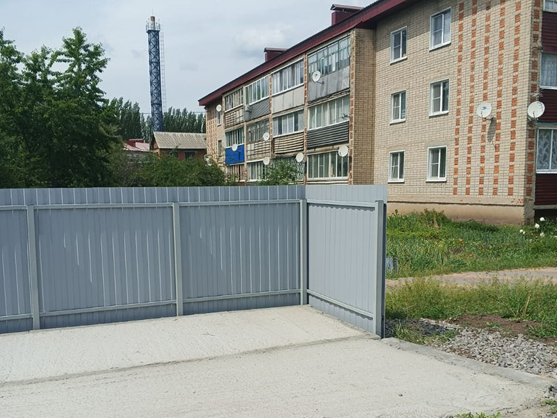 Официально.